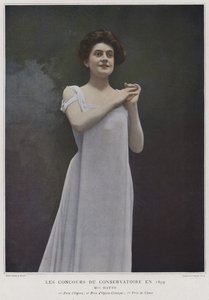 1899 के कंज़र्वेटोएरे डी पेरिस में होने वाले प्रतियोगिता में पुरस्कार विजेता गायक मैडोमिसेले हटो द्वारा French Photographer