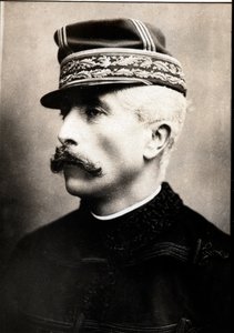 गैस्ट्रॉन के पोर्ट्रेट, मार्किस डी गैलीफेट (1830-1909), फ्रांसीसी जनरल और राजनीतिज्ञ। द्वारा फ्रेंच फोटोग्राफर