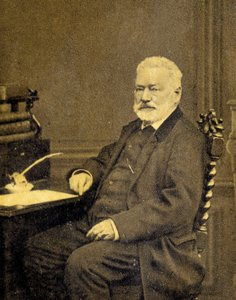 1872 में विक्टर ह्यूगो का पोर्ट्रेट। द्वारा फ्रेंच फोटोग्राफर