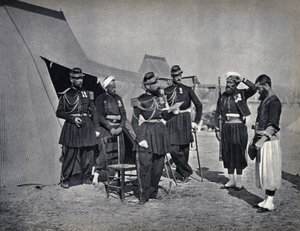 सजा, १८५४ में क्रीमी अभियान के दौरान फ्रांसीसी सेना के सैनिक। फोटोग्राफी, १९वीं सदी के अंत में। द्वारा फ्रेंच फोटोग्राफर