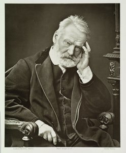 विक्टर ह्यूगो (1802-85), समकालीन गैलरी से, c.1874-78 द्वारा फ्रेंच फोटोग्राफर