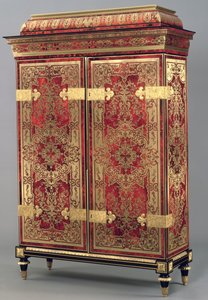 लुई XIV आर्ममोयर, c.1710 (पीतल जड़ना के साथ लाल कछुआ)