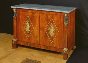 sideboard द्वारा फ्रेंच स्कूल