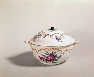 सूप कटोरा, टूर्नई में बनाया गया, 1775-80 (चीनी मिट्टी के बरतन)