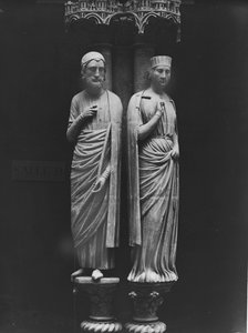 फिलिप ह्यूरपेल की प्रतिमाएं (1200-34) क्लेरमोंट और उनकी पत्नी माहुत की गणना (डी। 1260) काउंटेस ऑफ बुगलन एंड डामार्टिन, नॉर्थ पोर्टल के आंकड़े, सी। 1230