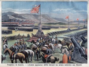 जापानी रूसो संघर्ष का अंत, जापान की विजयी सेना 24/06/1906 (उत्कीर्णन) पर "ले पेटिट पेरिसियन" में रूसी हथियारों के अधिग्रहण के सामने बैठती है। द्वारा फ्रेंच स्कूल