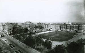 दक्षिण पश्चिम, न्यूयॉर्क शहर, 1910 से कोलंबिया विश्वविद्यालय परिसर द्वारा जीपी हॉल और बेटा