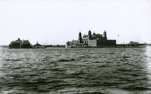 एलिस द्वीप, न्यूयॉर्क हार्बर, 1903 द्वारा जीपी हॉल और बेटा