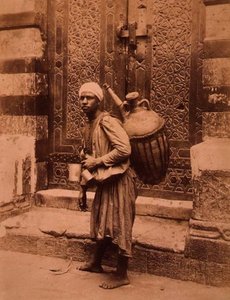 एक मिस्र का जल वाहक (सीपिया फोटो)