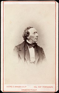 हंस क्रिश्चियन एंडरसन (1805-1875) का पोर्ट्रेट, हैनसेन, जॉर्ज एमिल (1833-1891) द्वारा। फोटोग्राफ, सी. १८७१. निजी संग्रह द्वारा जॉर्ज एमिल हैनसेन
