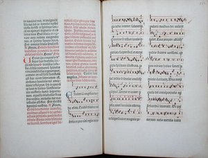 मिसल रोमनम, c.1482 (वेल्लम) से एक इनक्यूनाबुलम से लिए गए प्लेनसॉन्ग के साथ डबल पेज द्वारा जर्मन स्कूल