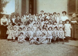 'इटालिया नुओवा' प्री-स्कूल में जलाशयों के बच्चे, 20/09/1915 (बी/डब्ल्यू फोटो) द्वारा जियाकोमो ब्रोगी