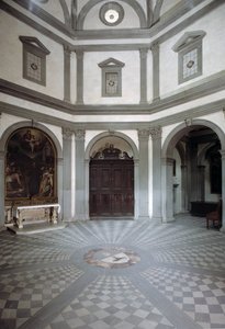 Giuliano da Sangallo (1445-1516) द्वारा परियोजना पर निर्मित अष्टकोणीय बलिदान का दृश्य