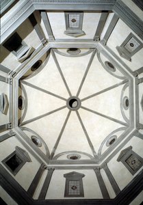 Giuliano da Sangallo (1445-1516) द्वारा परियोजना पर निर्मित अष्टकोणीय बलिदान का दृश्य