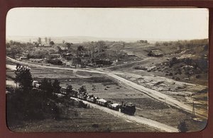 प्रथम विश्व युद्ध: 'जर्मन सेना के आक्रमण के दौरान 1914-1916 के वर्षों में यूक्रेन। फ्रेट ट्रेन (बी/डब्ल्यू फोटो) द्वारा हीरोज कब्रिस्तान Dsessentniki (attr।)