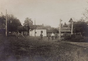 प्रथम विश्व युद्ध: 'जर्मन सेना के आक्रमण के दौरान 1914-1916 के वर्षों में यूक्रेन। कंट्री रोड (बी/डब्ल्यू फोटो)
