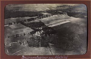 प्रथम विश्व युद्ध: 'जर्मन सेना के आक्रमण के दौरान 1914-1916 के वर्षों में यूक्रेन। हवाई दृश्य (बी/डब्ल्यू फोटो) द्वारा हीरोज कब्रिस्तान Dsessentniki (attr।)