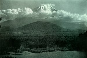 1910 में सनराइज पर फ़ूजी। द्वारा हर्बर्ट पोंटिंग
