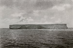 द फर्स्ट आइस-बर्ग, c1910, 1913 द्वारा हर्बर्ट पोंटिंग