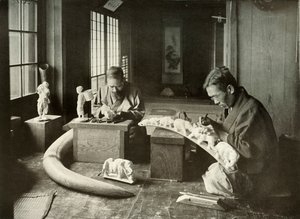 आइवरी कार्वर्स, 1910। द्वारा हर्बर्ट पोंटिंग