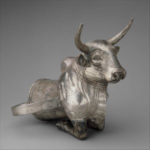 एक बैल के अग्र भाग में समाप्त होने वाला पोत, c.1300 ई.पू. (चांदी) द्वारा हित्ती