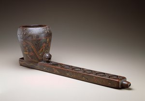 सेरेमोनियल पौरिंग वेसल, पेरू, 1675-1725 (चोंट्टा लकड़ी, राल पेंट और नाखून)