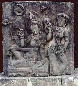 बैठा रानी (andesite)