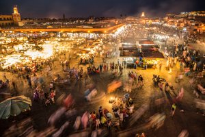  द्वारा इरा ब्लॉक