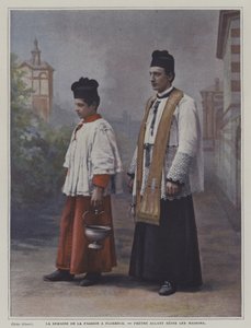 फ्लोरेंस में पवित्र सप्ताह: घरों को आशीर्वाद देने के लिए एक पुजारी (रंगीन फोटो) द्वारा इतालवी फोटोग्राफर