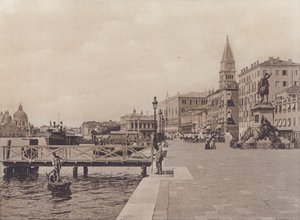 रीवा डिगली शियावोनी (बी / डब्ल्यू फोटो) द्वारा इतालवी फोटोग्राफर
