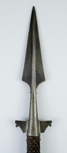 भालू भाला, c.1550 (इस्पात और लकड़ी) द्वारा इतालवी स्कूल