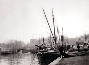 नहर की नावें, रॉटरडैम, 1898। द्वारा जेम्स बैटकिन