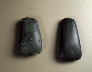 चकमक कुल्हाड़ी ब्लेड, जोमोन काल 4500-3700 ई.पू द्वारा जापानी स्कूल