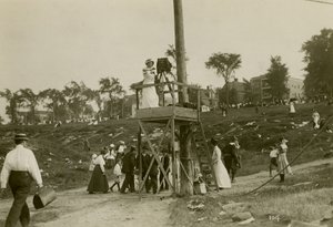 बील्स सेल्फ-पोर्ट्रेट, c.1905-40 (जिलेटिन सिल्वर फोटो) द्वारा जेसी टार्बो बील्स