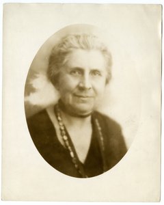 इडा तारबेल, c.1905-40 (जिलेटिन सिल्वर फोटो) द्वारा जेसी टार्बो बील्स