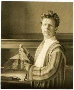 नॉर्मन बेल गेडेस, 1905 द्वारा जेसी टार्बो बील्स