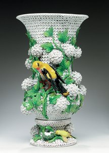 Meissen Schneeballen फूलदान, 19 वीं सदी के मध्य से (चीनी मिट्टी के बरतन) द्वारा जोहान जोकिम (बाद) केलर