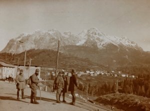 एल्बम "मेरा विश्व युद्ध - दक्षिण-पश्चिम मोर्चे की यादें (कैरिंथिया, इटली, दक्षिण टायरॉल) (मेरा विश्व युद्ध - कारिंथिया, इटली में दक्षिण-पश्चिमी मोर्चे की यादें, ट्रेंटिनो-ऑल्टो अडिगे) 31/03 / 1915-12 / ११ / १९१८ - जोसेफ ज़ोहलेस वियना ": इटली में  द्वारा जोसेफ़ ज़ोहल्स