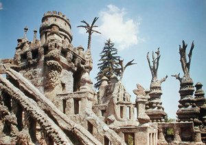 द आइडियल पैलेस, 1879-1912 में बनाया गया था द्वारा जोसेफ फर्डिनेंड शेवल