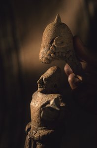  द्वारा केनेथ गैरेट