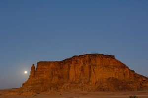  द्वारा केनेथ गैरेट