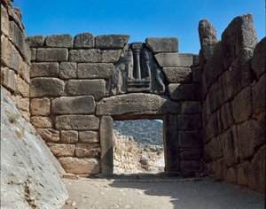 शेरों का द्वार: पेलोपोनिस (1500-1100 ईसा पूर्व) ग्रीस में प्राचीन शहर माइसीन का स्थल द्वारा स्वर्गीय नरककालीन अवधि