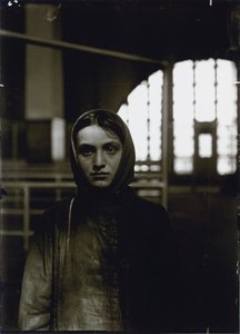 युवा रूसी यहूदी, एलिस द्वीप, 1905