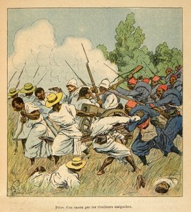 मेडागास्कर में युद्ध - हेनरी गैली डिट गैलिचेट (1854-1922) द्वारा 1885-1895 के फ्रांसीसी अभियानों का उपाख्यानात्मक इतिहास, लुई बॉम्बल्ड (1862-1927) द्वारा सचित्र: मालागासी ने 1895 में एम्बोलोमोंटी लड़ाई के दौरान एक तोप को जब्त कर लिया, निजी संग्रह द्वारा लुई चार्ल्स ने बमबारी की