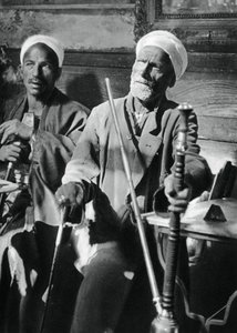 1937 में कैरोलीह, धूम्रपान द्वारा मार्टिन हर्लिमैन