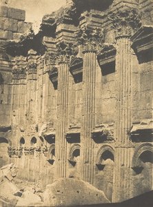 15 सितंबर, 1850 को बालबेक हेलियोपोलिस में बृहस्पति के मंदिर के नाओस का आंतरिक स्तंभ। द्वारा मैक्सिम डू कैंप