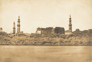 गिरगेह का दृश्य और तटरेखा हटाई गई - नील बाढ़ द्वारा, 1849-50। द्वारा मैक्सिम डू कैंप