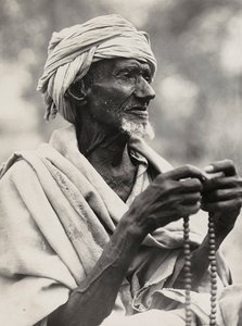 फासीवादी युग में 'बिल्डिंग ए एम्पायर': ए ओल्ड मुस्लिम चीफ, 09/05/1936 (बी/डब्ल्यू फोटो) द्वारा मोडेस्टिनो बाल्डिनेटी