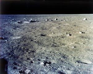 चंद्रमा की सतह। द्वारा नासा छवियाँ