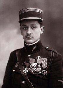 जॉर्जेस गाइनेमर (1894-1917) का पोर्ट्रेट, फ्रांसीसी युद्ध पायलट जिनकी मृत्यु प्रथम विश्व युद्ध 1914-1918 में हुई (फोटो) द्वारा नादर